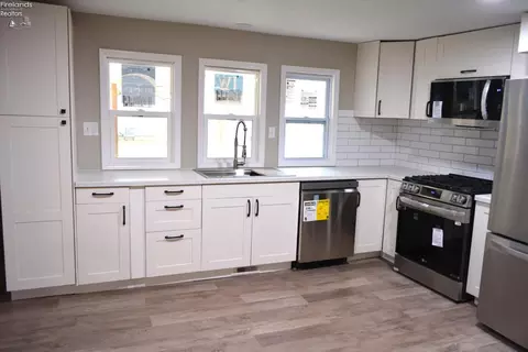 49 Glover Ave, Norwalk, OH 44857 photo 8