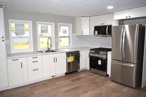 49 Glover Ave, Norwalk, OH 44857 photo 9