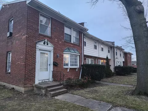 Exterior - 1908 Camp St, Sandusky, OH 44870 photo 4 of 9