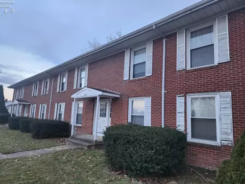 Exterior - 1908 Camp St, Sandusky, OH 44870 photo 7 of 9