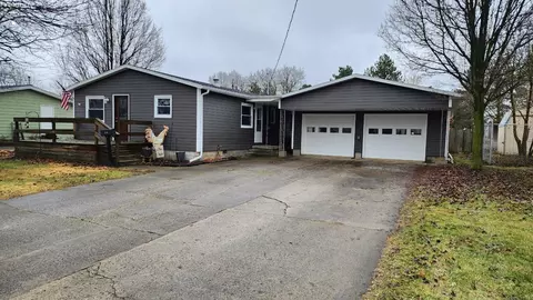 44 Spring St, Norwalk, OH 44857