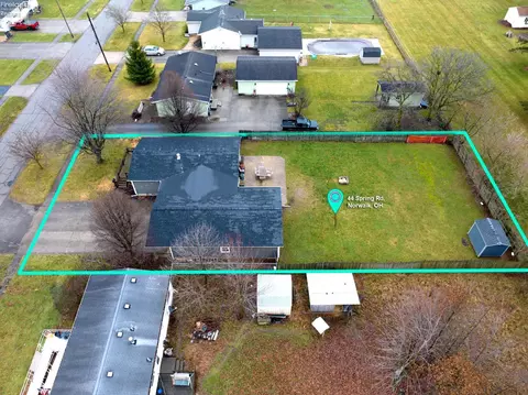 44 Spring St, Norwalk, OH 44857 photo 2