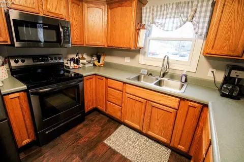 44 Spring St, Norwalk, OH 44857 photo 8