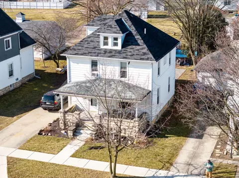 712 Rawson Ave, Fremont, OH 43420