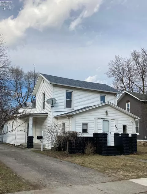 119 Amanda St, Clyde, OH 43410