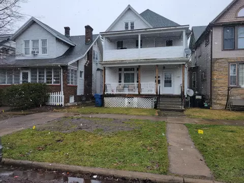 1022 Wayne St, Sandusky, OH 44870