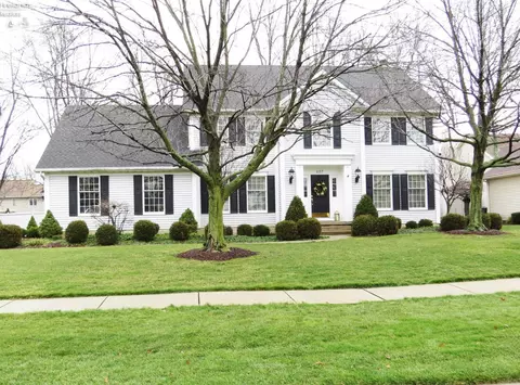 637 Cherry Vly, Amherst, OH 44001