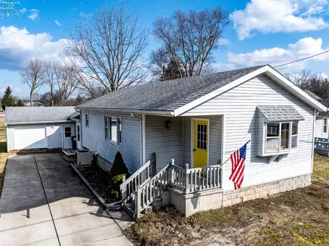 929 Siler St, Fremont, OH 43420