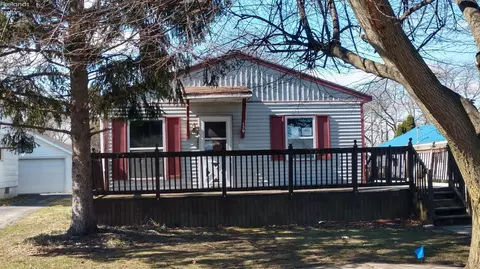 159 Midvale, Clyde, OH 43410