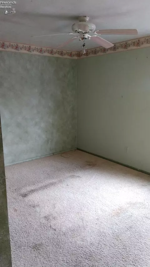 159 Midvale, Clyde, OH 43410 photo 18