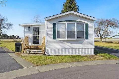 1730 Port Clinton Rd #19, Fremont, OH 43420
