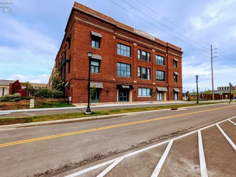 401 W Shoreline Dr #356, Sandusky, OH 44870