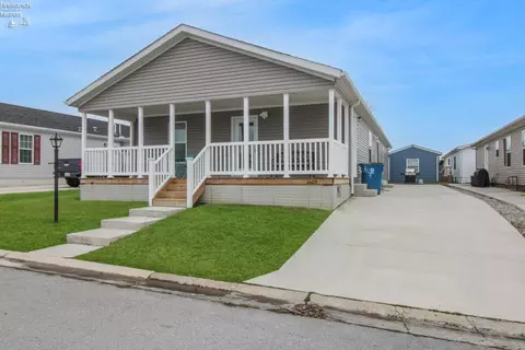 1609 N Coldwater Crossing Rd, Marblehead, OH 43440