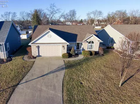 Exterior - 117 Caleb Dr, Clyde, OH 43410 photo 6 of 8