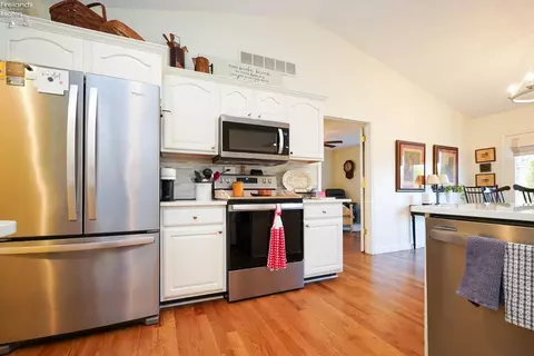 Kitchen - 117 Caleb Dr, Clyde, OH 43410 photo 4 of 4