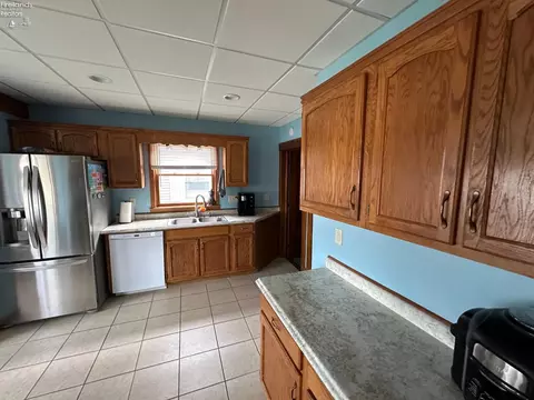 Kitchen - 501 Euclid St, Willard, OH 44890 photo 1 of 5