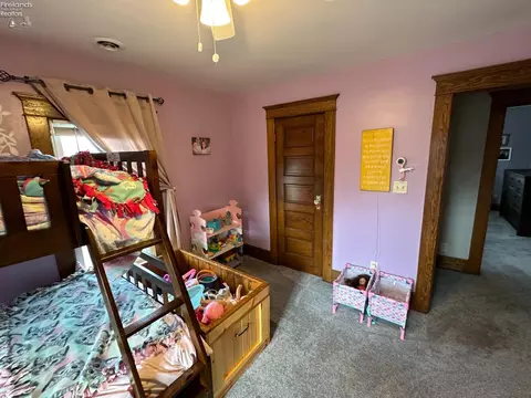Bedroom - 501 Euclid St, Willard, OH 44890 photo 4 of 6