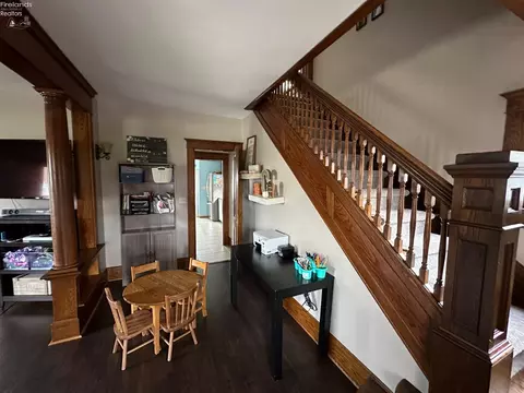 Entry Way - 501 Euclid St, Willard, OH 44890 photo 2 of 4