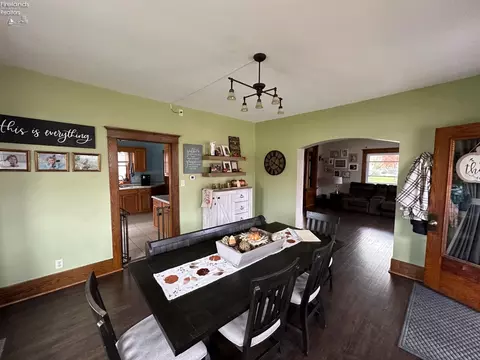 Dining - 501 Euclid St, Willard, OH 44890 photo 2 of 2
