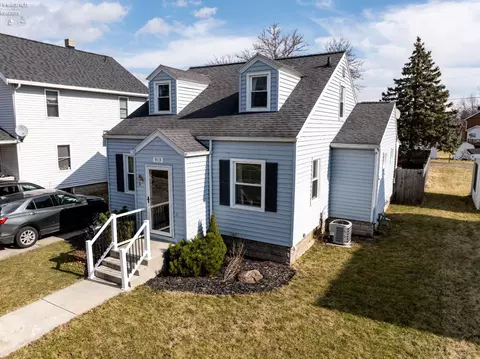 919 Stilwell Ave, Fremont, OH 43420