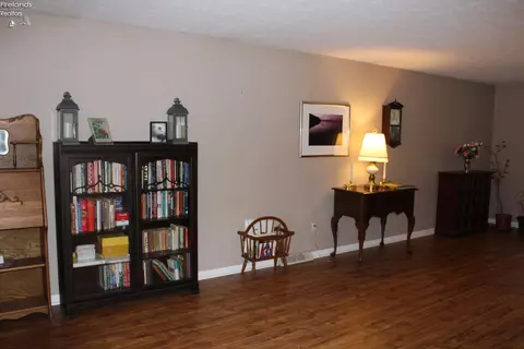 Living - 730 Salem, Huron, OH 44839 photo 5 of 6