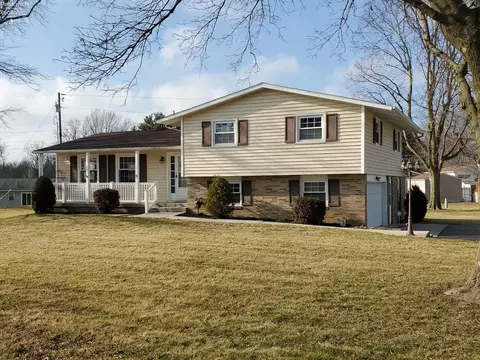 234 Hillcrest Dr, Tiffin, OH 44883