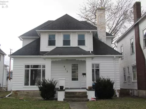 813 W State St, Fremont, OH 43420