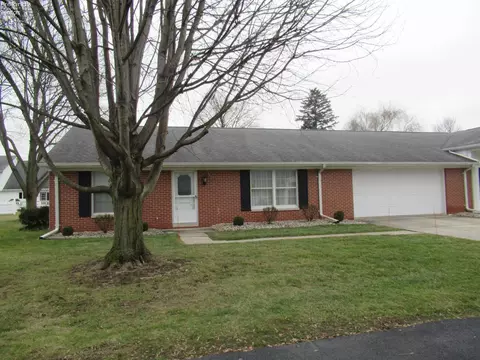 31 Shaker Ct, Fremont, OH 43420