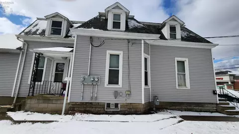 Exterior - 520 E Monroe St, Sandusky, OH 44870 photo 4 of 5