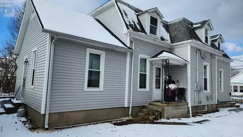 Exterior - 520 E Monroe St, Sandusky, OH 44870 photo 5 of 5