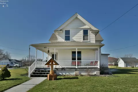425 N Church St, Oak Harbor, OH 43449