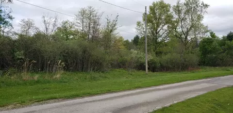 442 Twin Bay Trl, Willard, OH 44890