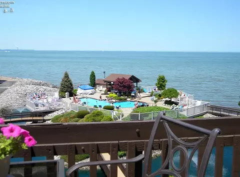 1807 E Perry St #63, Port Clinton, OH 43452