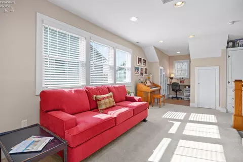 Living - 20 Cincinnati Ave, Huron, OH 44839 photo 4 of 4