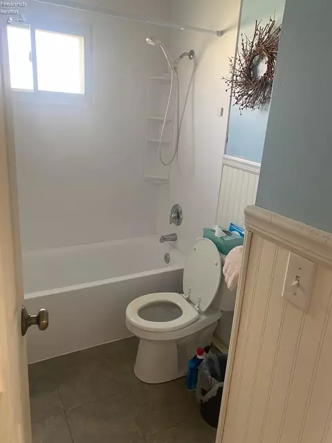 597 Willow Park Rd, Elyria, OH 44035 photo 8
