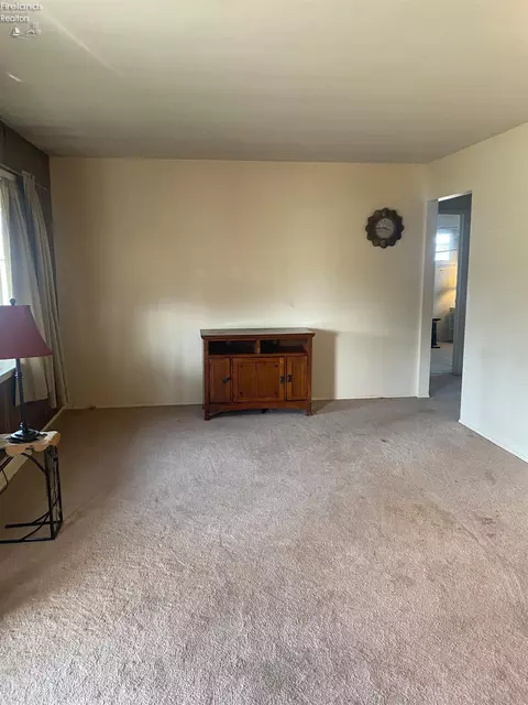 597 Willow Park Rd, Elyria, OH 44035 photo 12
