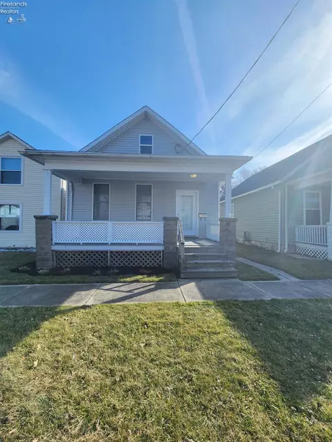 1516 Clinton St, Sandusky, OH 44870