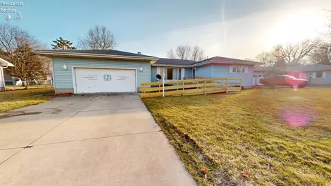 5620 Debra Dr, Castalia, OH 44824