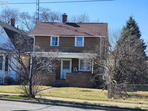 1807 Hayes Ave, Sandusky, OH 44870