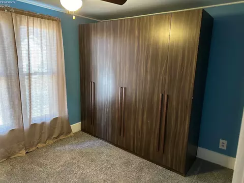 Bedroom - 271 Ott St, Clyde, OH 43410 photo 5 of 8