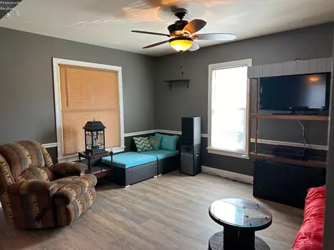 Living - 271 Ott St, Clyde, OH 43410 photo 1 of 3