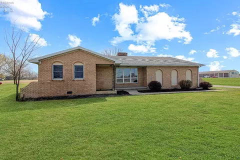 5542 E Bayshore Rd, Marblehead, OH 43440