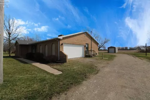 5542 E Bayshore Rd, Marblehead, OH 43440 photo 3