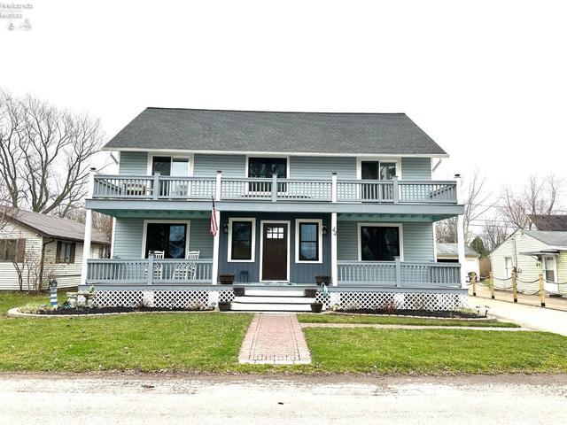 44 Center Rd, Vermilion, OH 44089