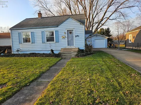 201 Schiller Ave, Sandusky, OH 44870