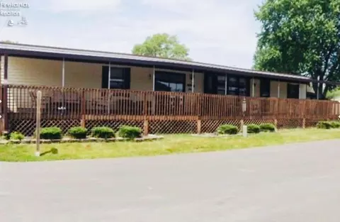 1763 NE Catawba Rd #209, Port Clinton, OH 43452