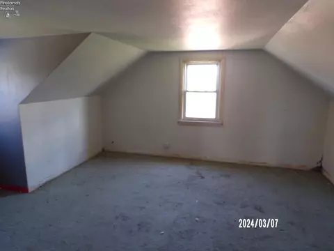 526 Ames St, Clyde, OH 43410 photo 9
