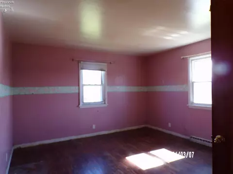 526 Ames St, Clyde, OH 43410 photo 6