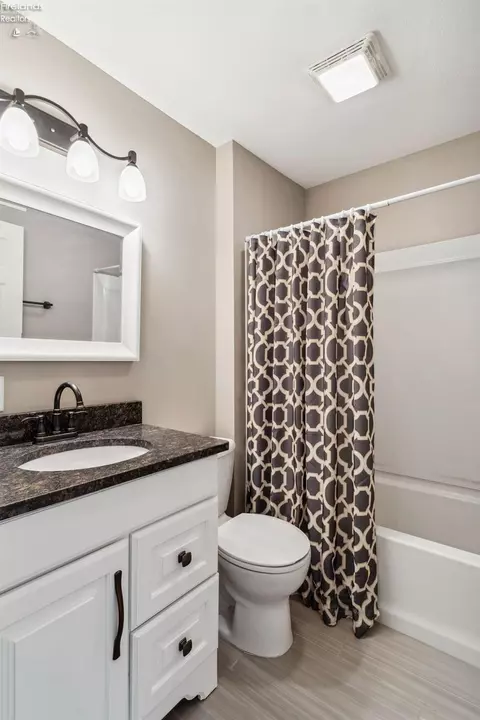 900 E Sandusky St, Findlay, OH 45840 photo 24