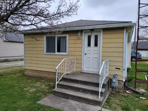 125 N Brush St, Fremont, OH 43420